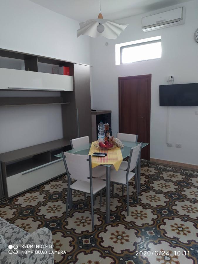 A Due Passi Dal Mare Apartment Otranto Bagian luar foto